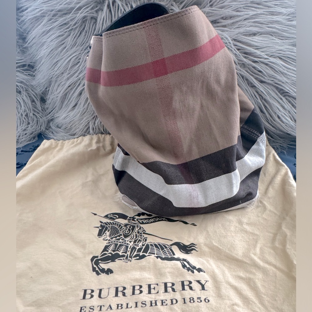 Burberry canvas mega check bag